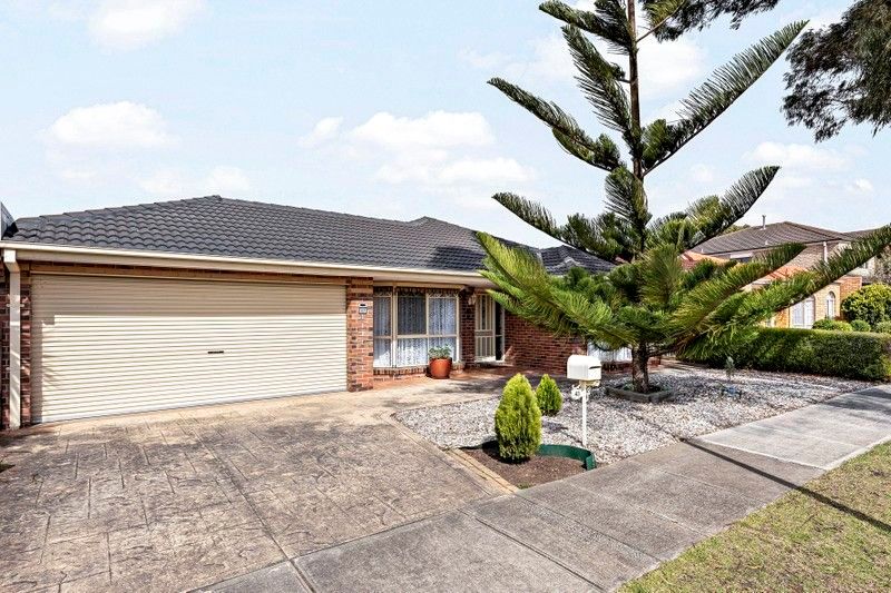 43 Brampton Cct, Delahey, VIC 3037