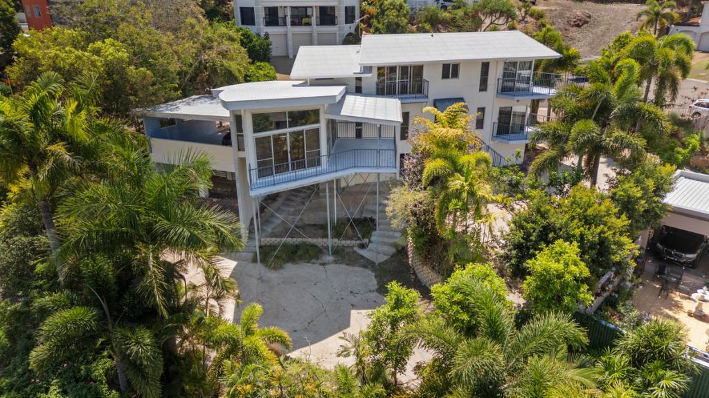 90 Yarrawonga Dr, Castle Hill, QLD 4810