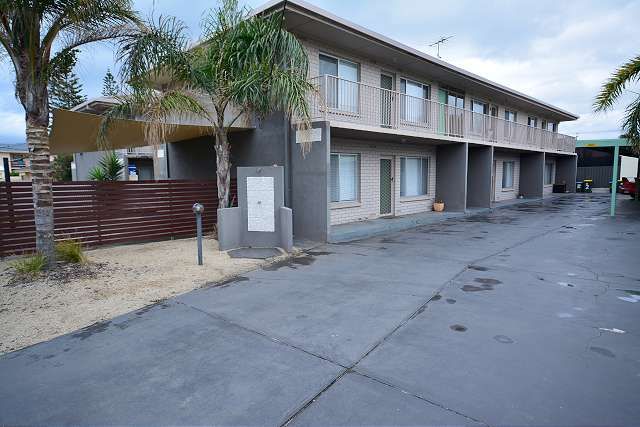 1/11a Alexander St, Largs Bay, SA 5016