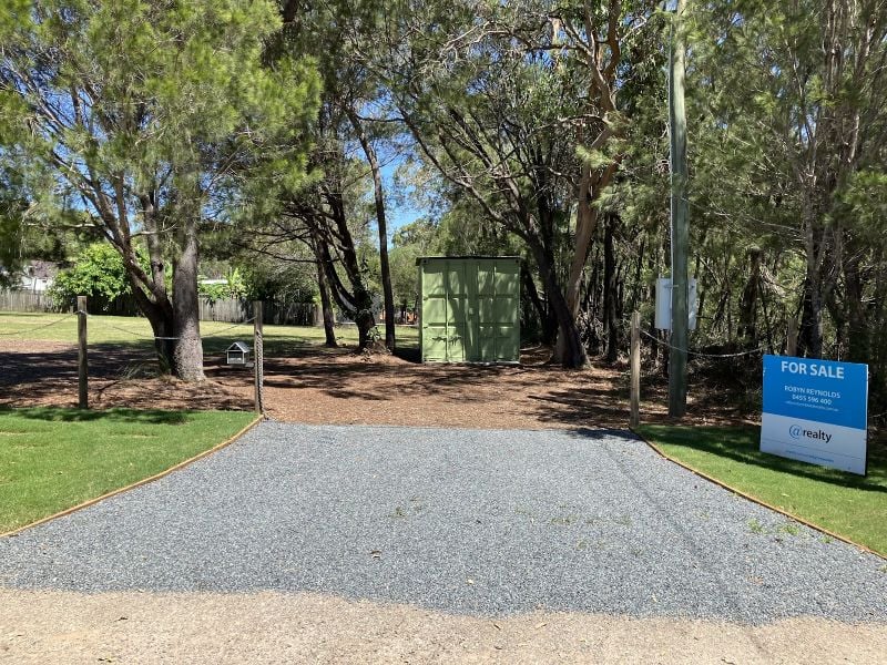 24-26 Wake St, Macleay Island, QLD 4184