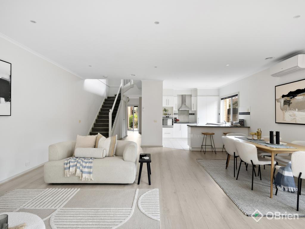 2 Hogan Cl, Bonbeach, VIC 3196