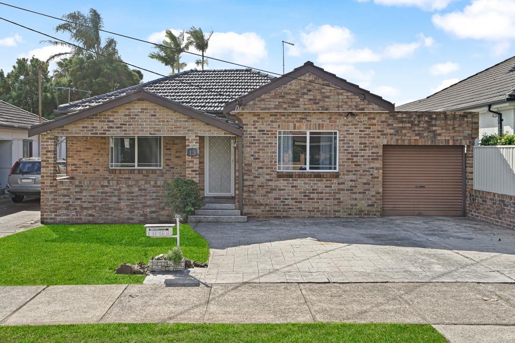 15 Patten Ave, Merrylands, NSW 2160