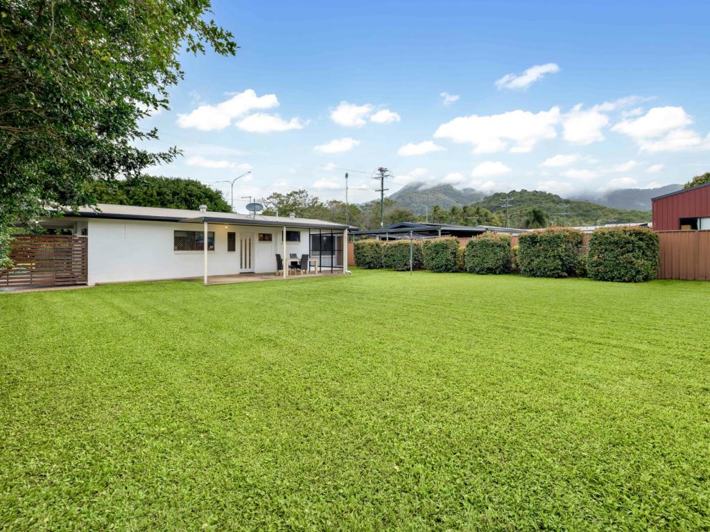 14 Anderson Rd, Woree, QLD 4868