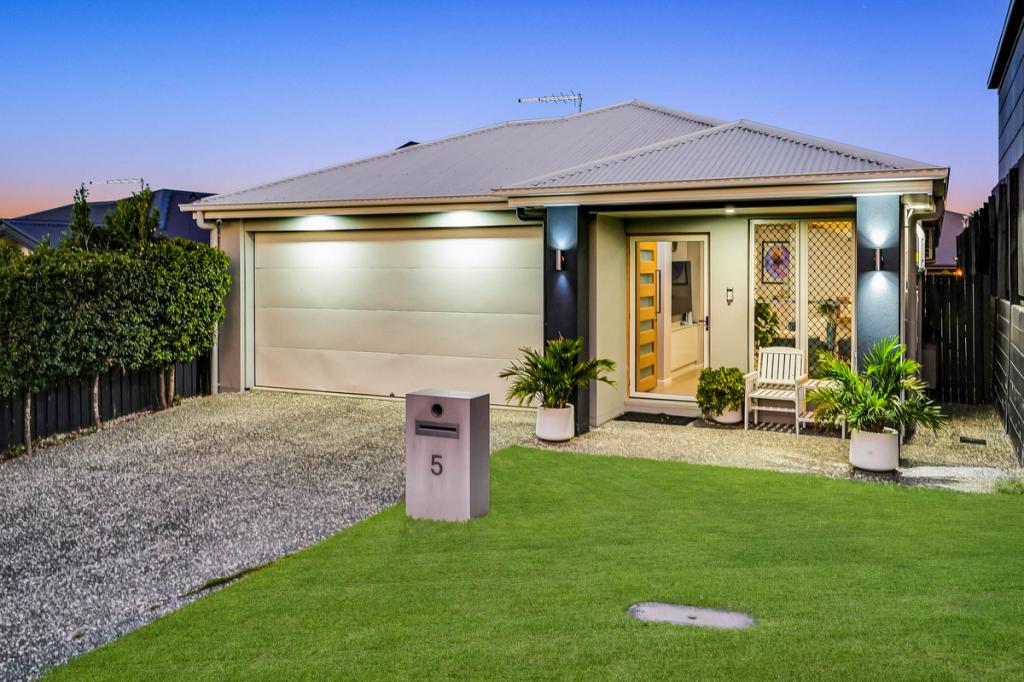 5 Kincraig Ct, Spring Mountain, QLD 4300