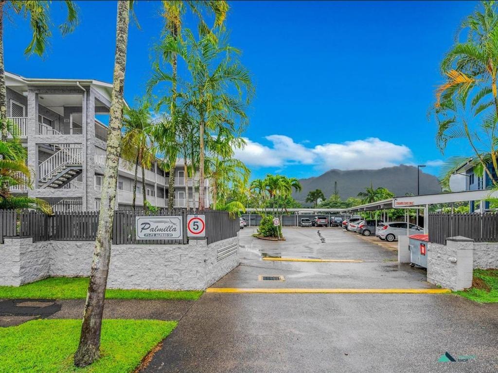 12/71-73 Alfred St, Manunda, QLD 4870