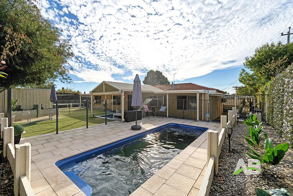 1 Nannatee Way, Wanneroo, WA 6065