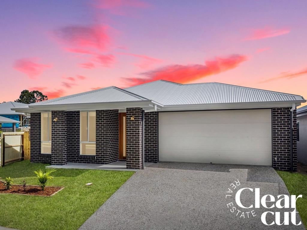 118 WEST SENTINEL DR, GREENBANK, QLD 4124