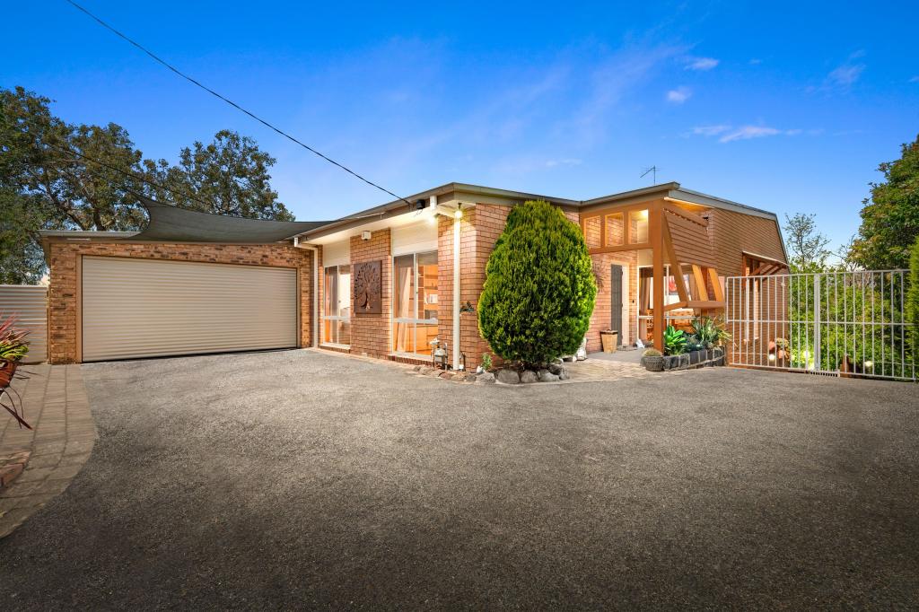 218 Progress Rd, Eltham North, VIC 3095