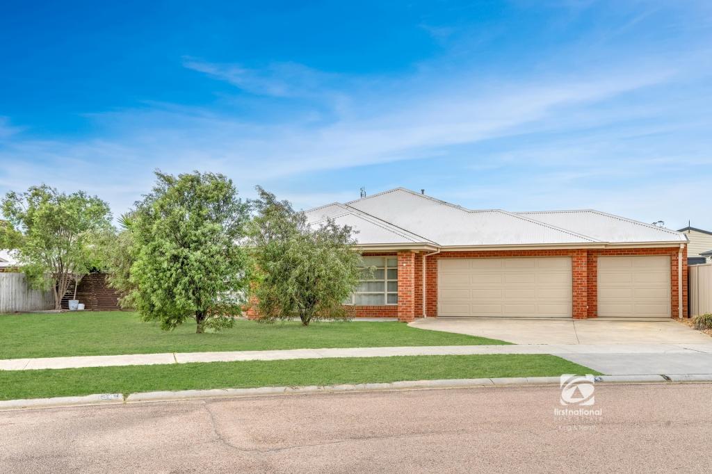 24 Riviera Cl, Paynesville, VIC 3880