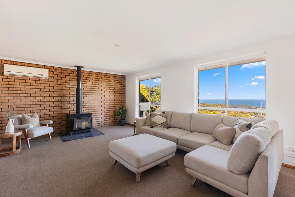 174 Perry Barr Rd, Hallett Cove, SA 5158