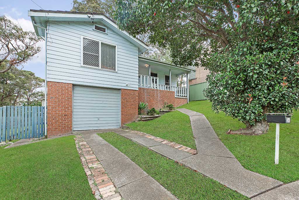 14 Koiyong Pl, Bolton Point, NSW 2283