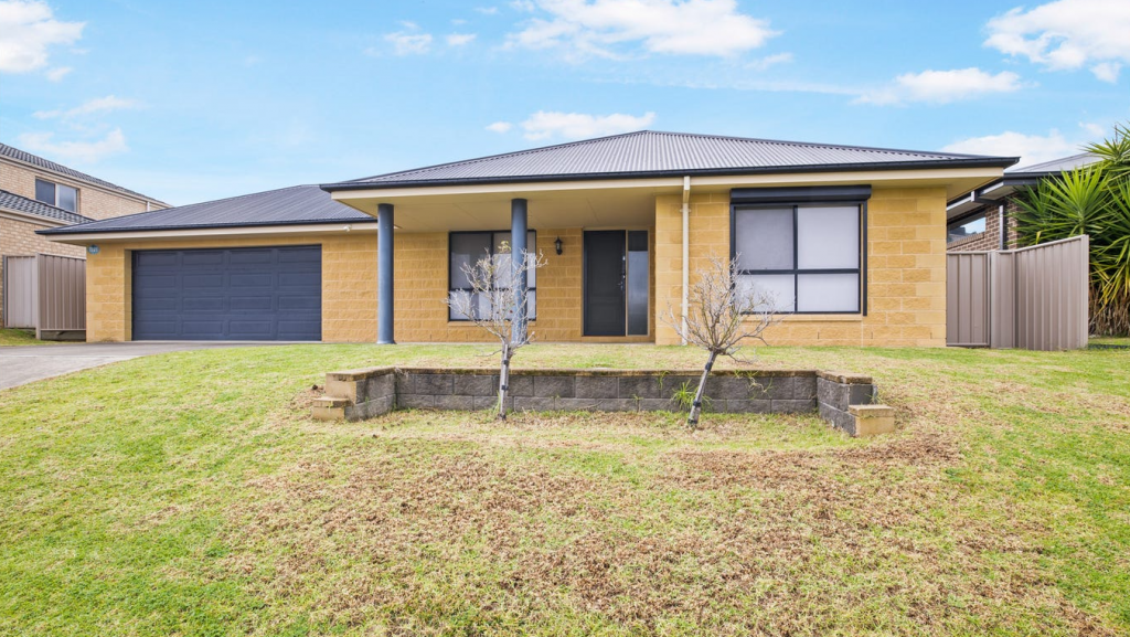 9 Myall Pl, Thurgoona, NSW 2640