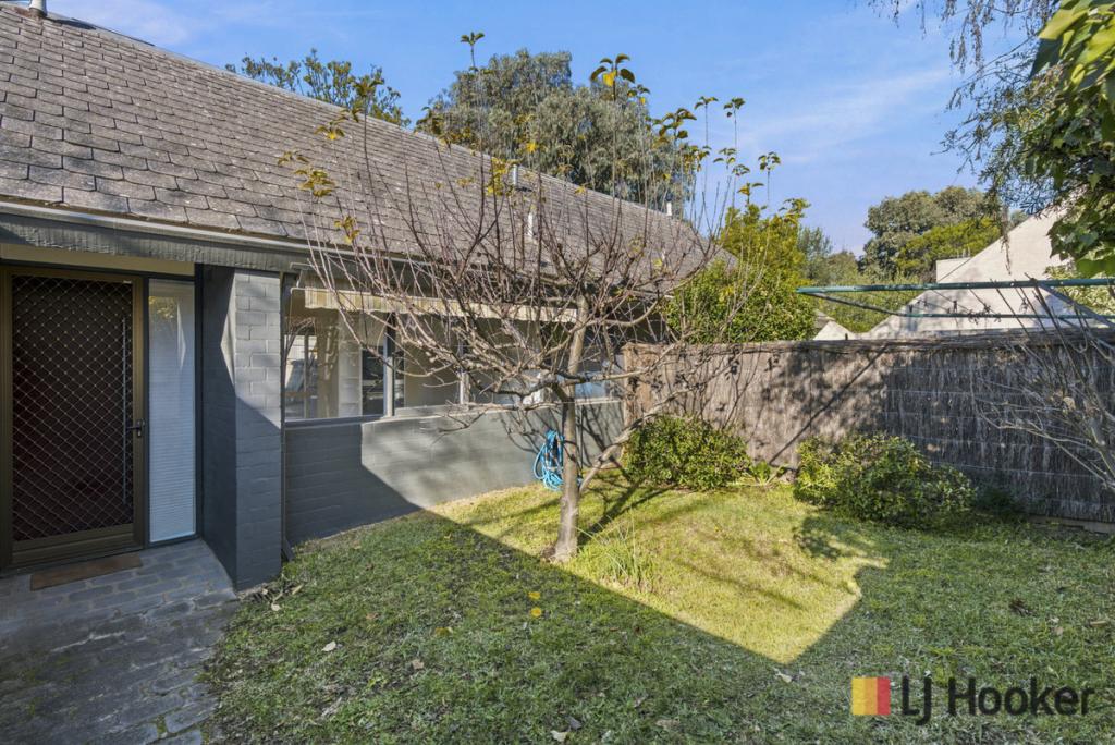 15 Maclachlan St, Holder, ACT 2611