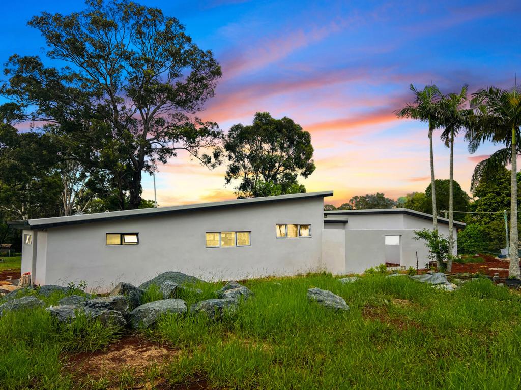 56 Lucas Dr, Lamb Island, QLD 4184