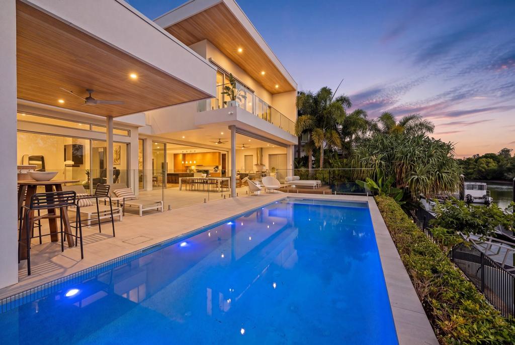 2516 Cressbrook Dr, Hope Island, QLD 4212