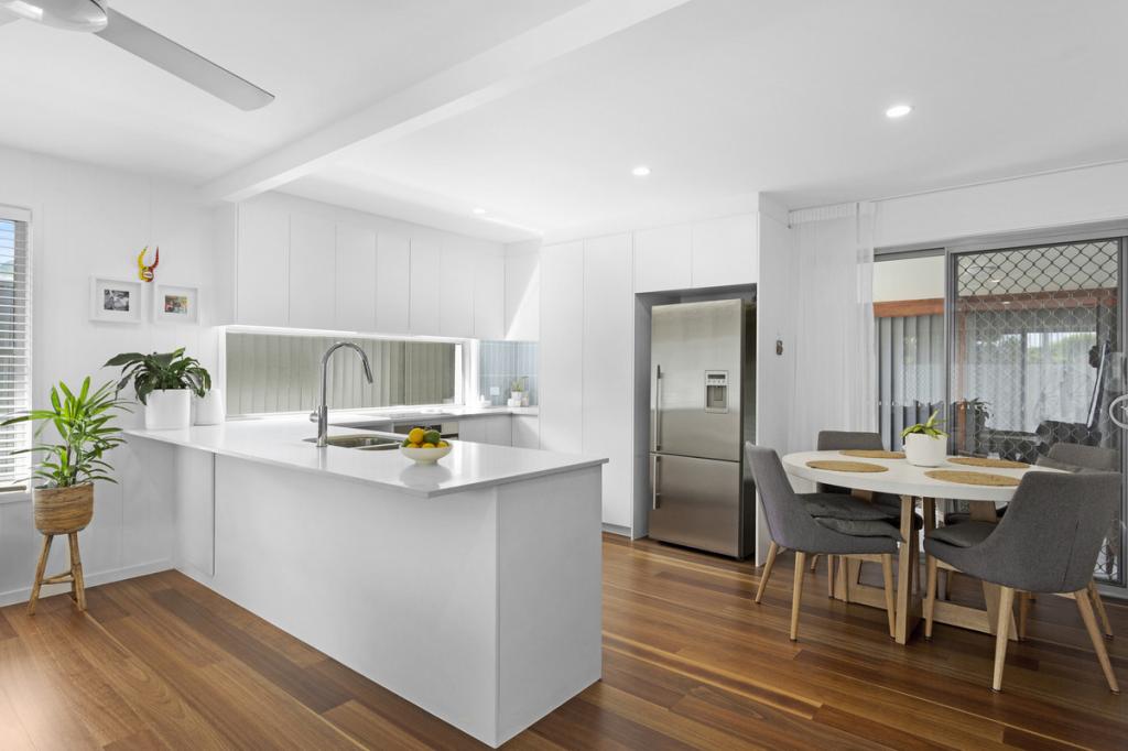 56 Fifth Ave, Palm Beach, QLD 4221
