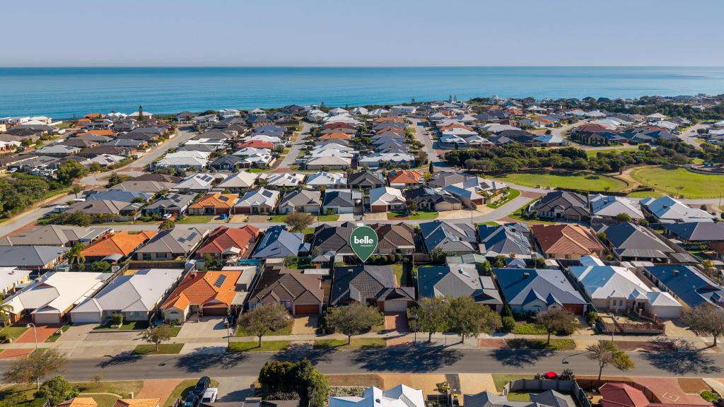 232 Peelwood Pde, Halls Head, WA 6210