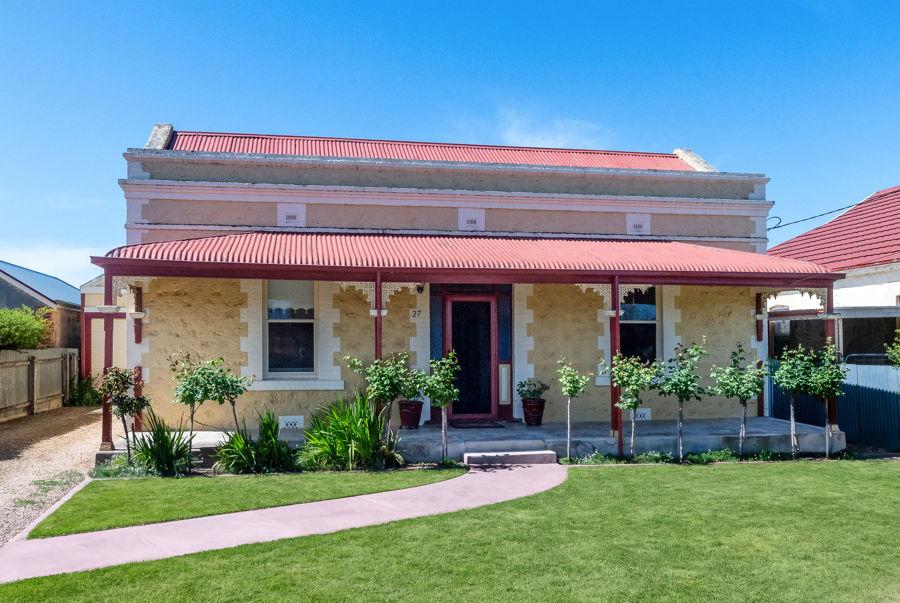 27 Mchenry St, Murray Bridge, SA 5253