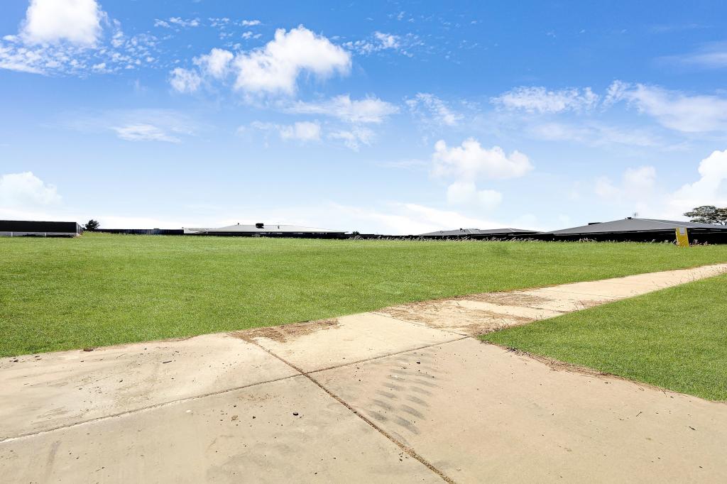 14 DRAGONFLY DR, SEYMOUR, VIC 3660