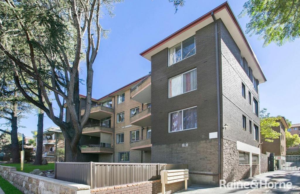 18/11 ALLEN ST, HARRIS PARK, NSW 2150