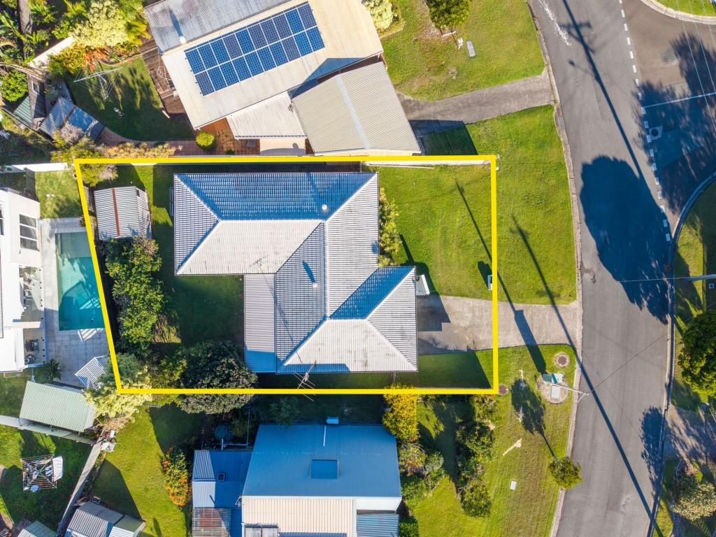 63 Lapoinya Cres, Warana, QLD 4575
