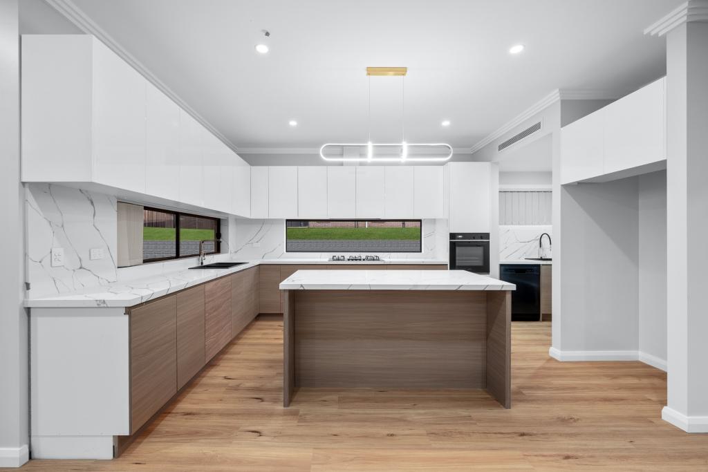 28 Waterhouse Rd, Bradbury, NSW 2560