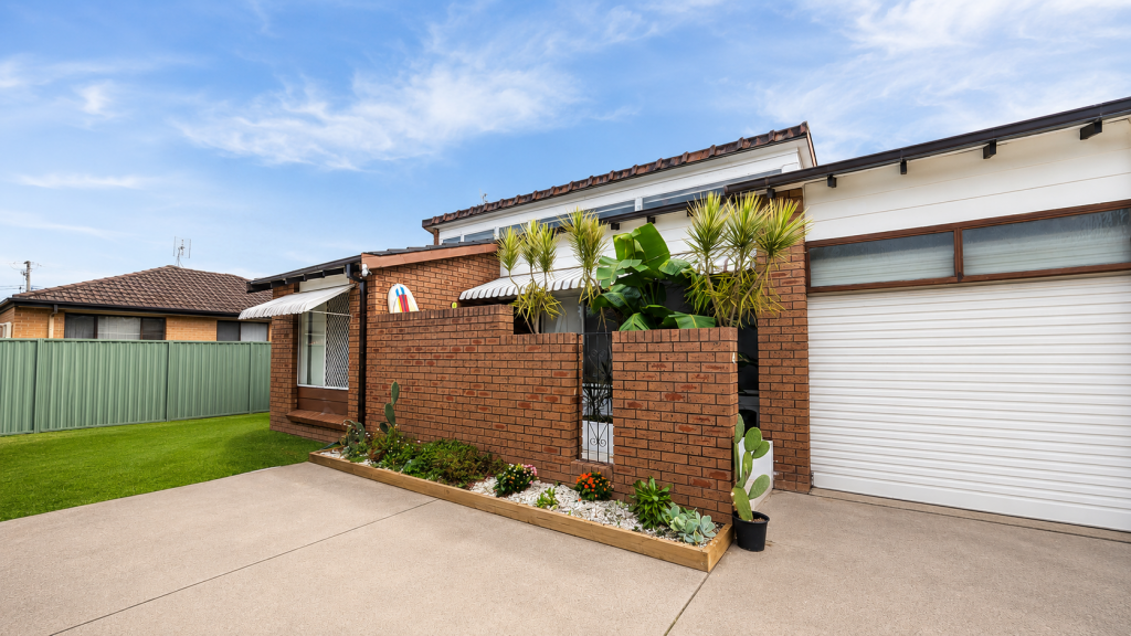 4/10-12 Kalulah Ave, Gorokan, NSW 2263