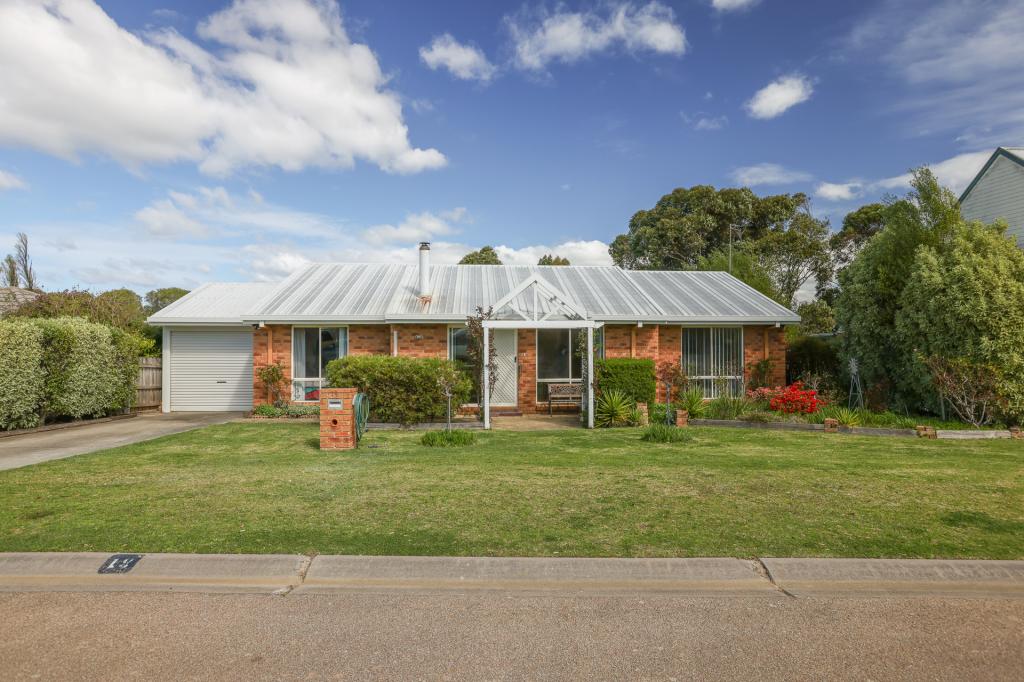 19 Harnham Dr, Bairnsdale, VIC 3875