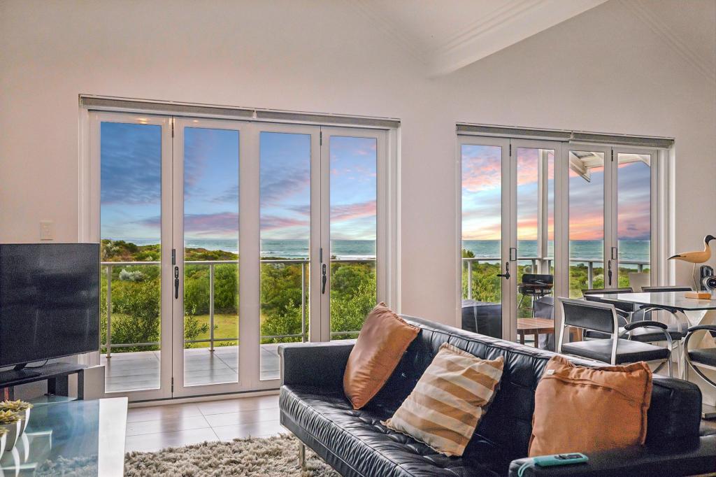 4/2 Robertson Rd, Ledge Point, WA 6043