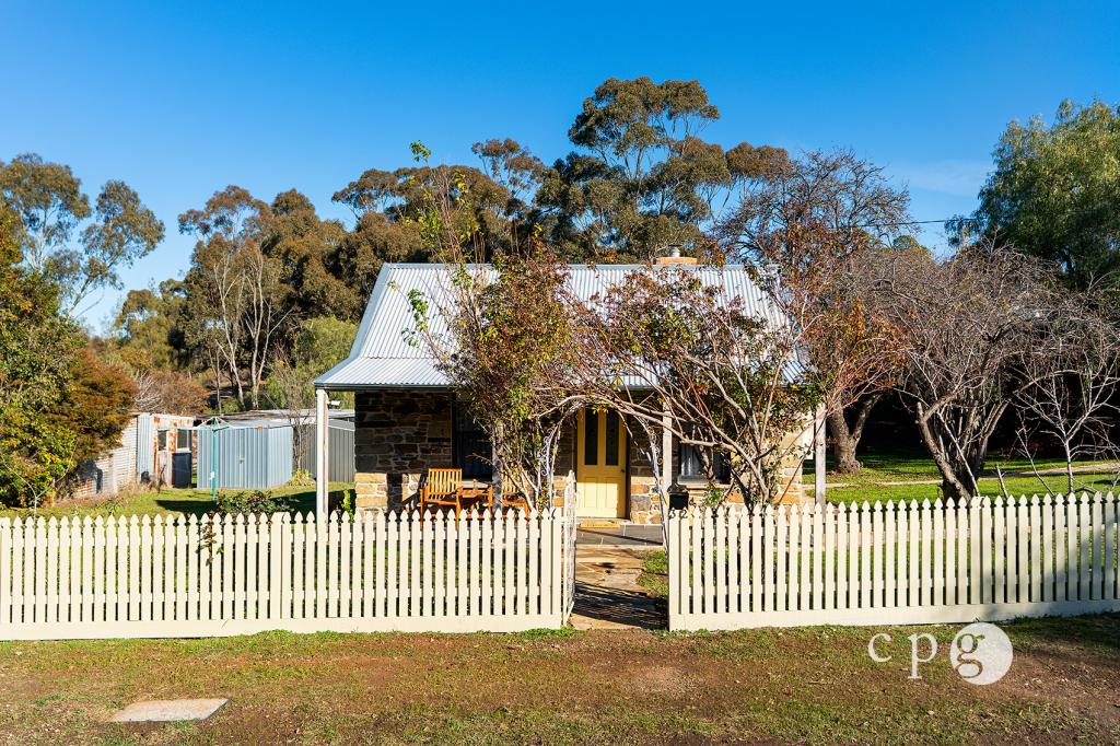 32 Castlemaine Maldon Rd, Maldon, VIC 3463