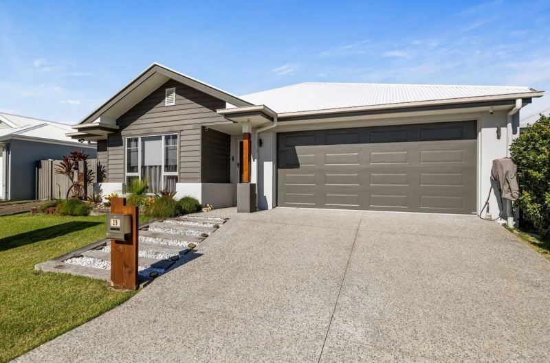 29 Sally Cres, Nirimba, QLD 4551