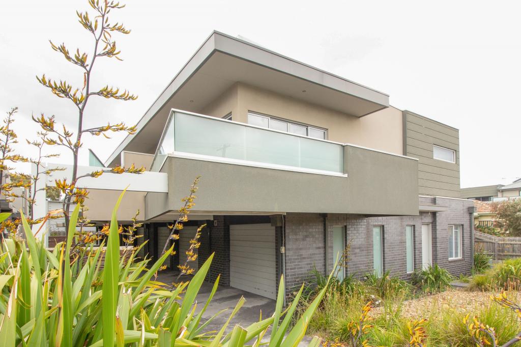 2/3 Gladstone Pde, Glenroy, VIC 3046