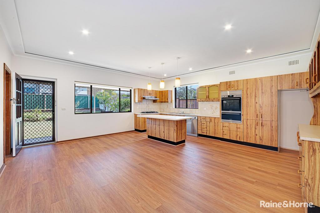 17 Lewins St, Earlwood, NSW 2206