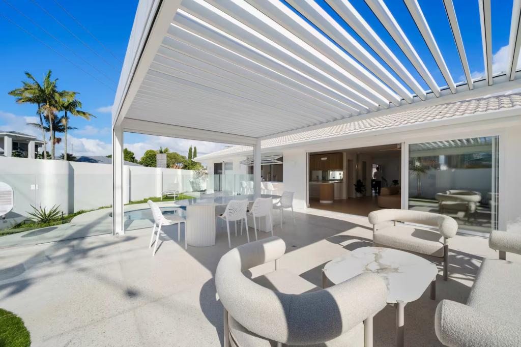 36 Surfers Ave, Mermaid Waters, QLD 4218