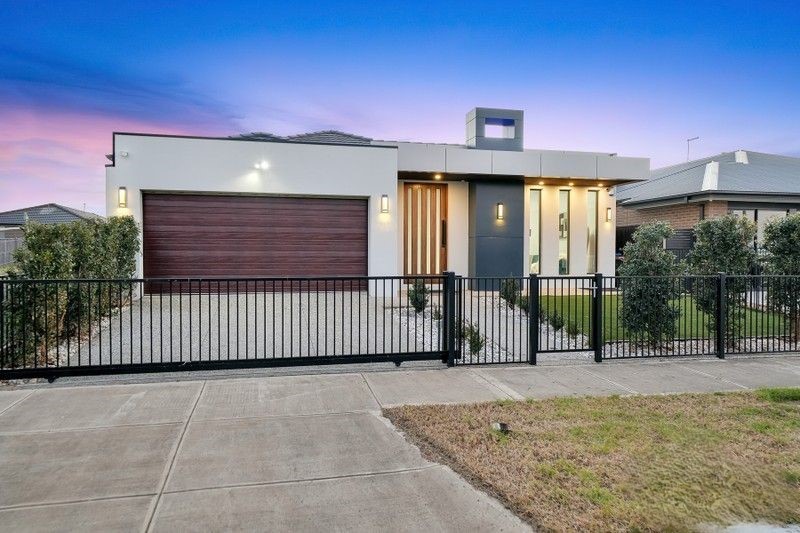 9 MASTERS CRES, MAMBOURIN, VIC 3024