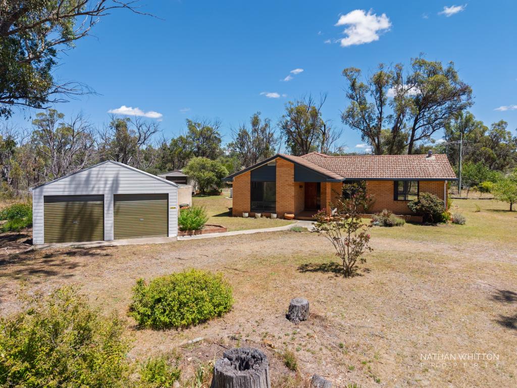 82 Kareela Rd, Invergowrie, NSW 2350