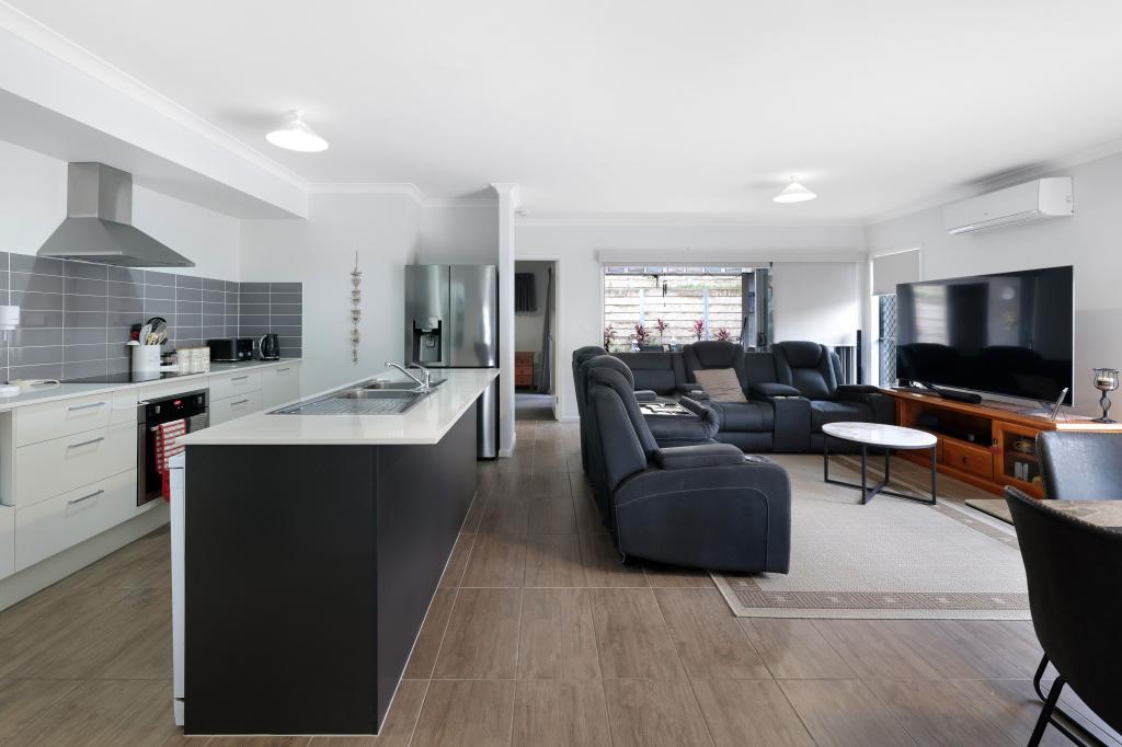 7 Velox Cct, Upper Coomera, QLD 4209