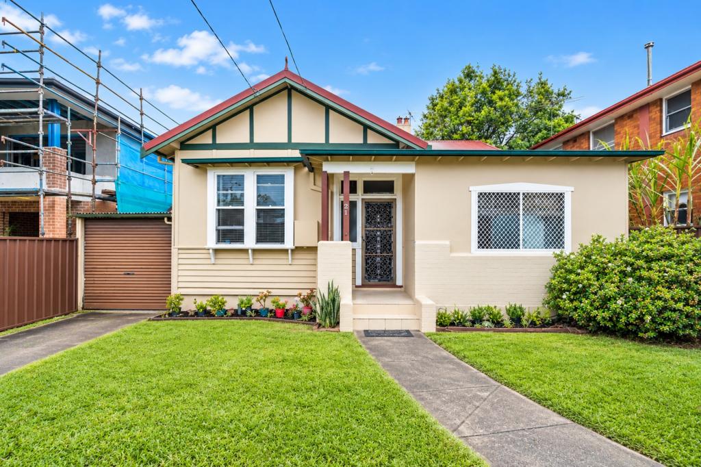 21 South Pde, Campsie, NSW 2194