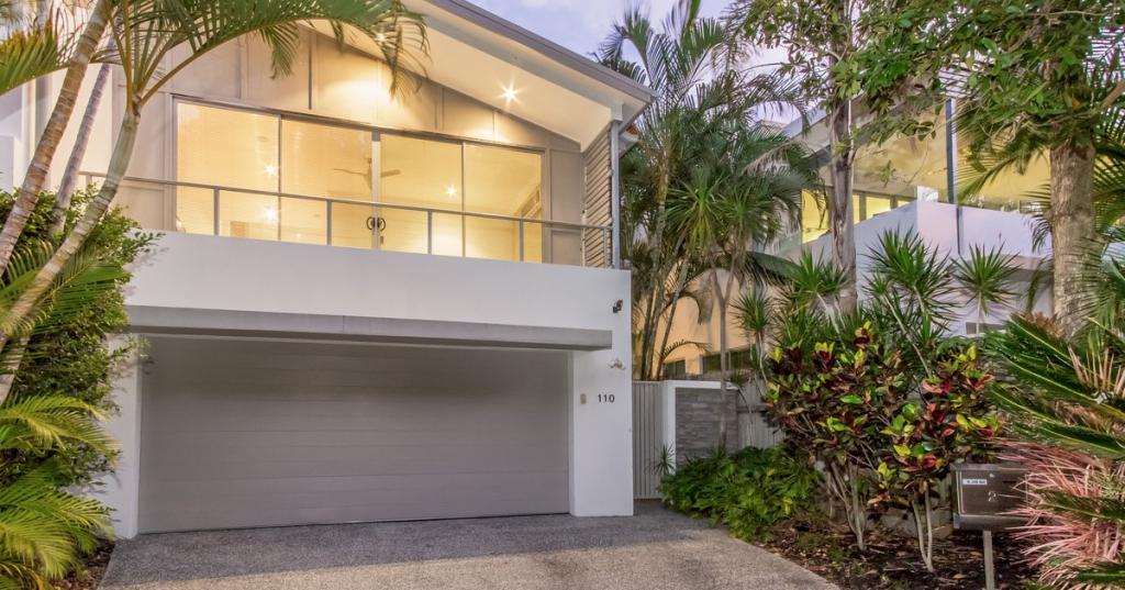 2/110 Slatyer Ave, Bundall, QLD 4217