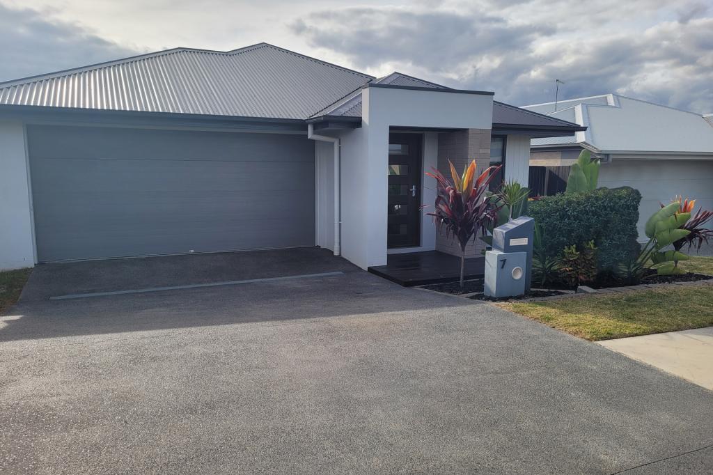 7 Reg Grundy St, Ripley, QLD 4306