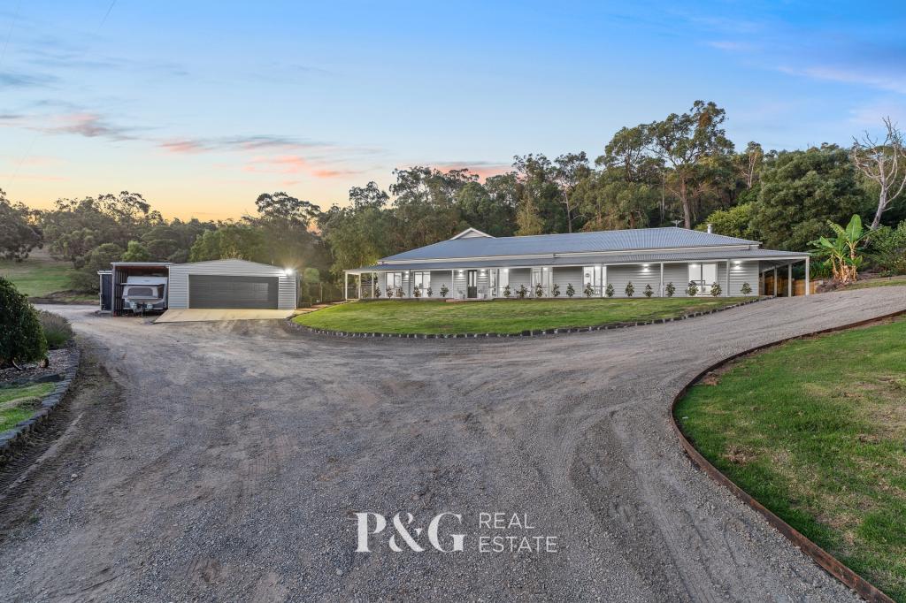 199 Ahern Rd, Pakenham, VIC 3810