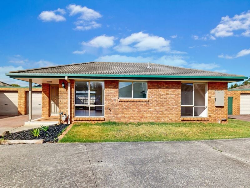 2/46-48 Beckington Cres, Hampton Park, VIC 3976