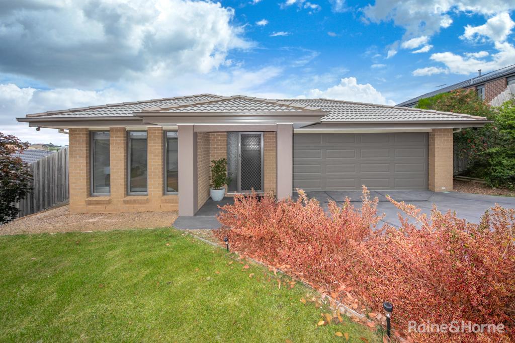 13 Cannington Gr, Sunbury, VIC 3429