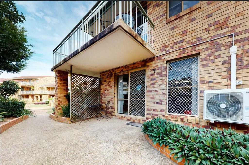 8/45 Marine Pde, Redcliffe, QLD 4020