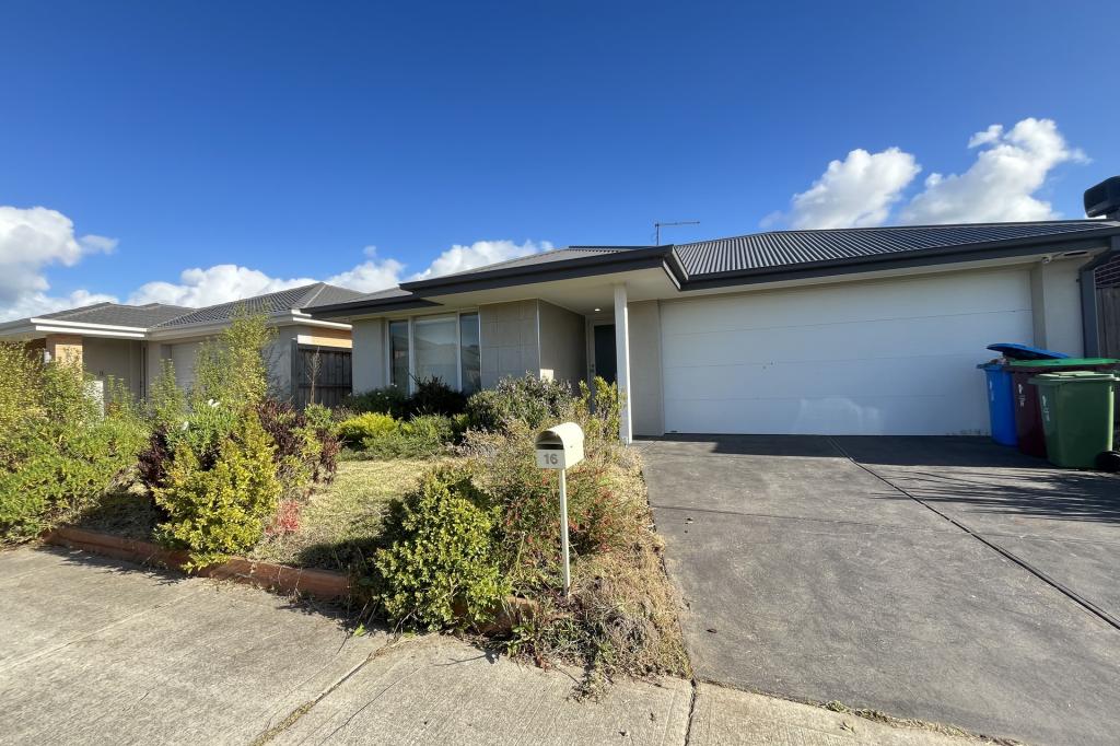 16 Dorkings Way, Clyde North, VIC 3978