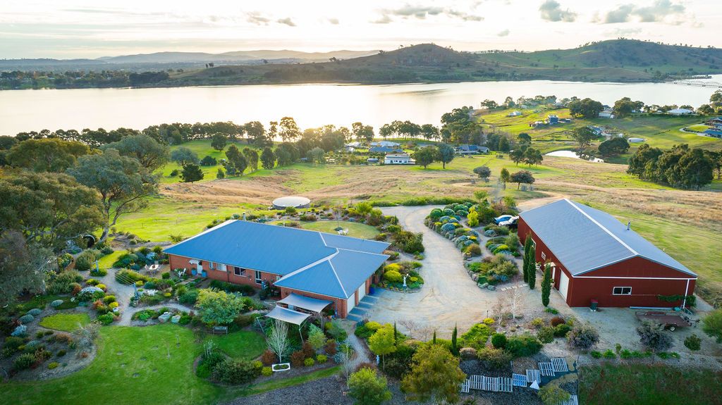 3 Eucalypt Dr, Bellbridge, VIC 3691