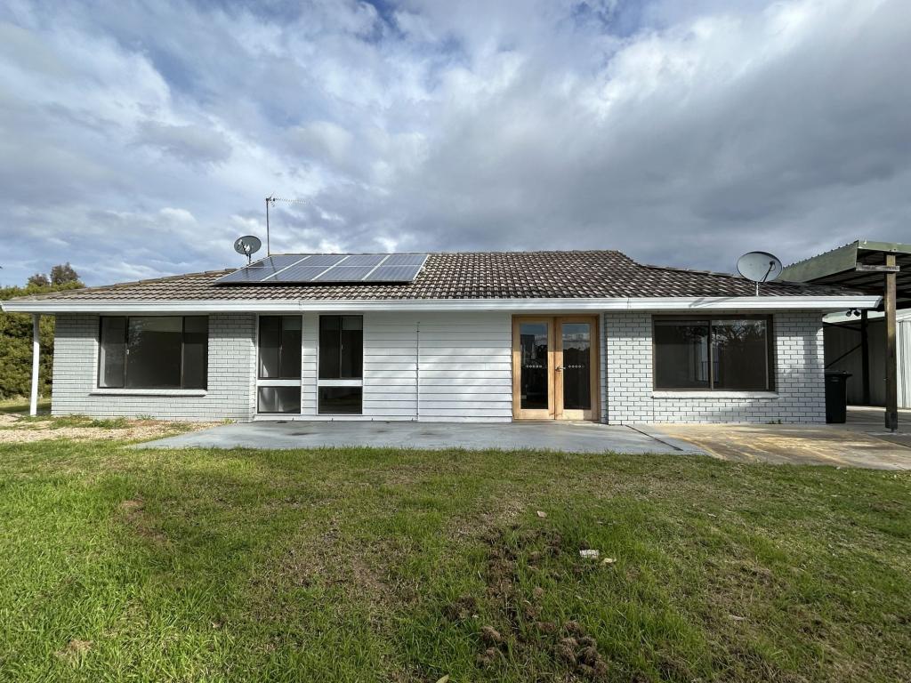 14 Moorhouse St, Metung, VIC 3904