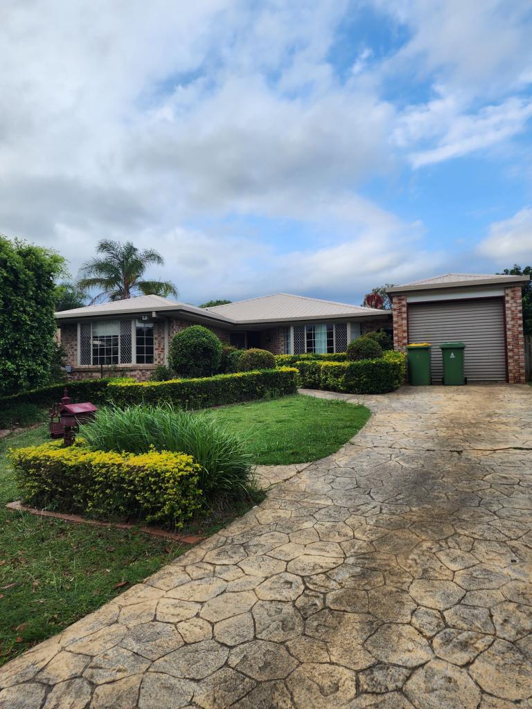 17 Pandanus Ct, Kallangur, QLD 4503