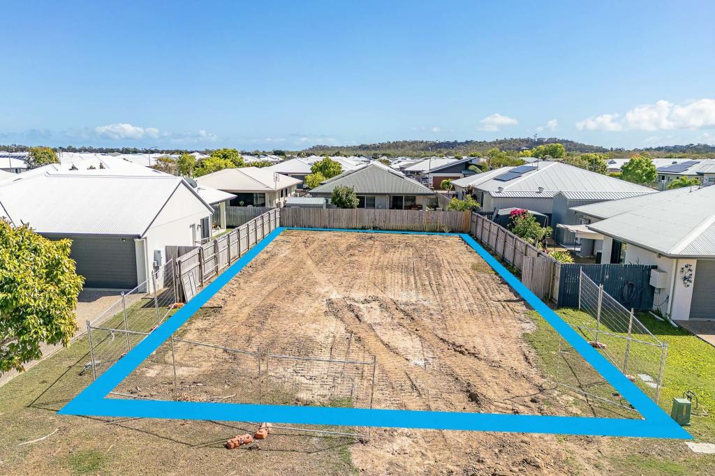 19 FREMONT ST, MOUNT LOW, QLD 4818