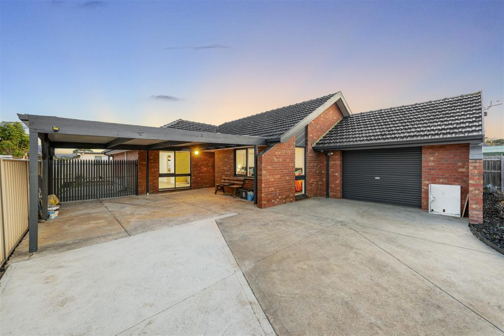 19 Burnham Dr, Hoppers Crossing, VIC 3029